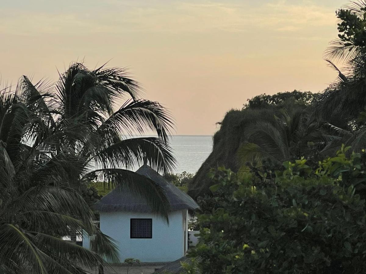 Bed and Breakfast Le 17 To Djiffer Palmarin Exterior foto